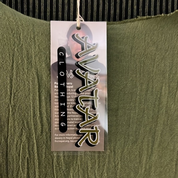 Avatar olive green long dress with black/ dark green underlay. Size S/M NWT - Picture 14 of 15
